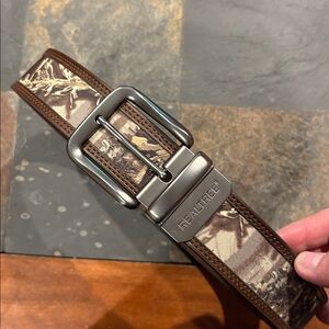 NWT REALTREE REVERSIBLE Brown/tan green camo BELT Silver Buckle men 34-36